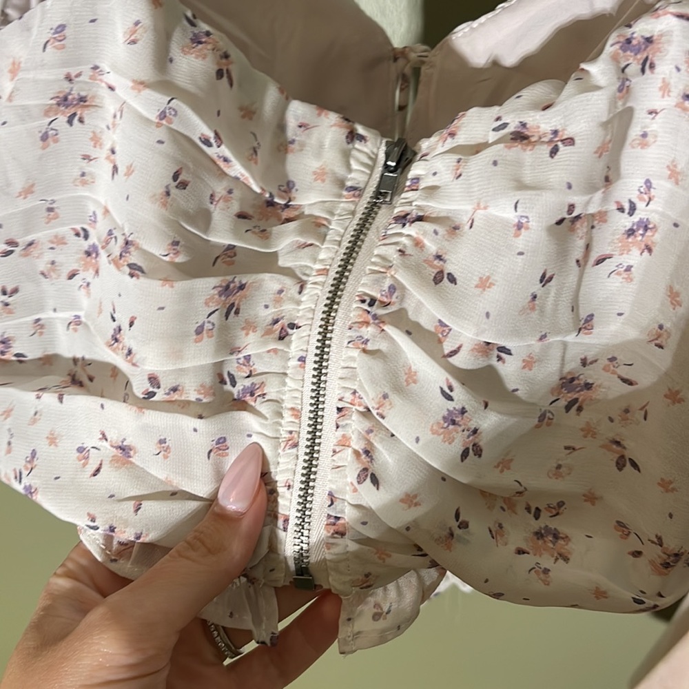 American Threads Runched Cami - Picture 6 of 7